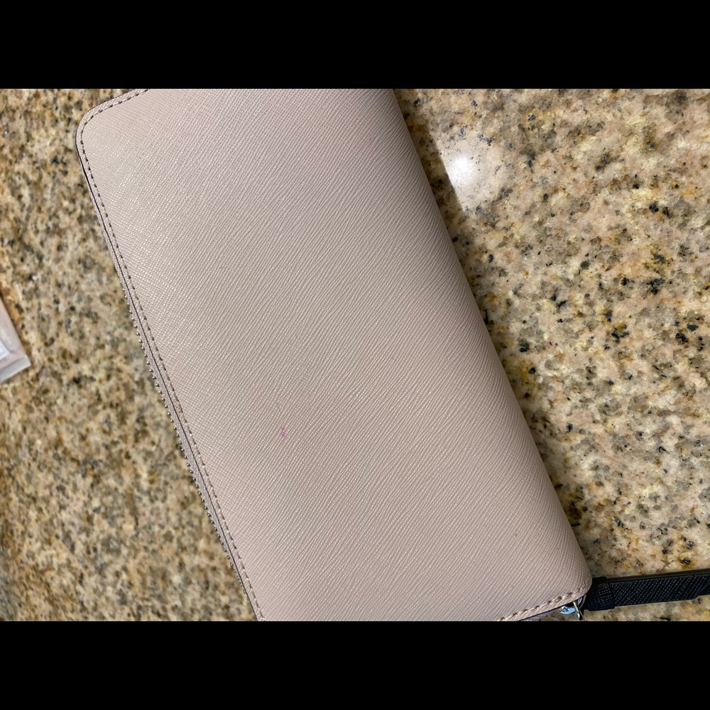 Kate Spade Wallet! - Picture 3 of 4
